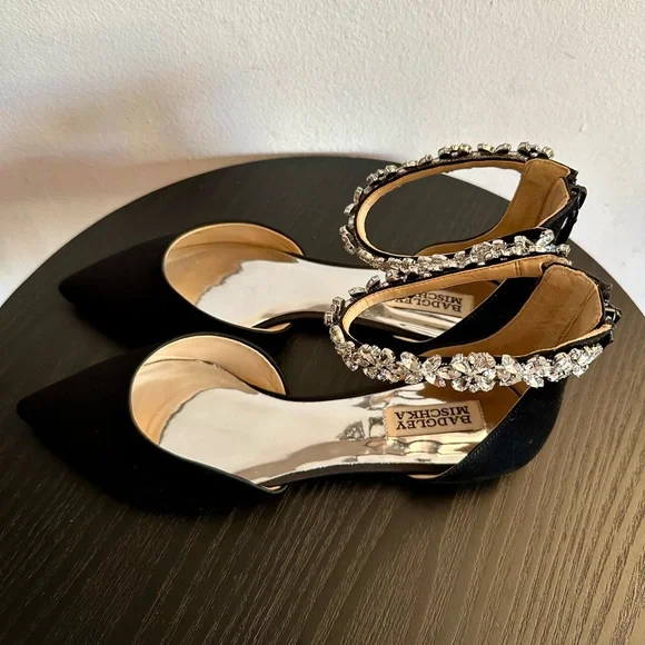 Badgley Mischka embellished pointed flats - Picture 2 of 8